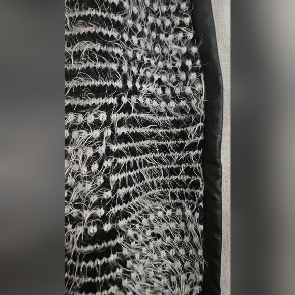 TROUVE White and black rabbit fur cardigan jacket. Faux leather trim. Size M - Picture 5 of 12